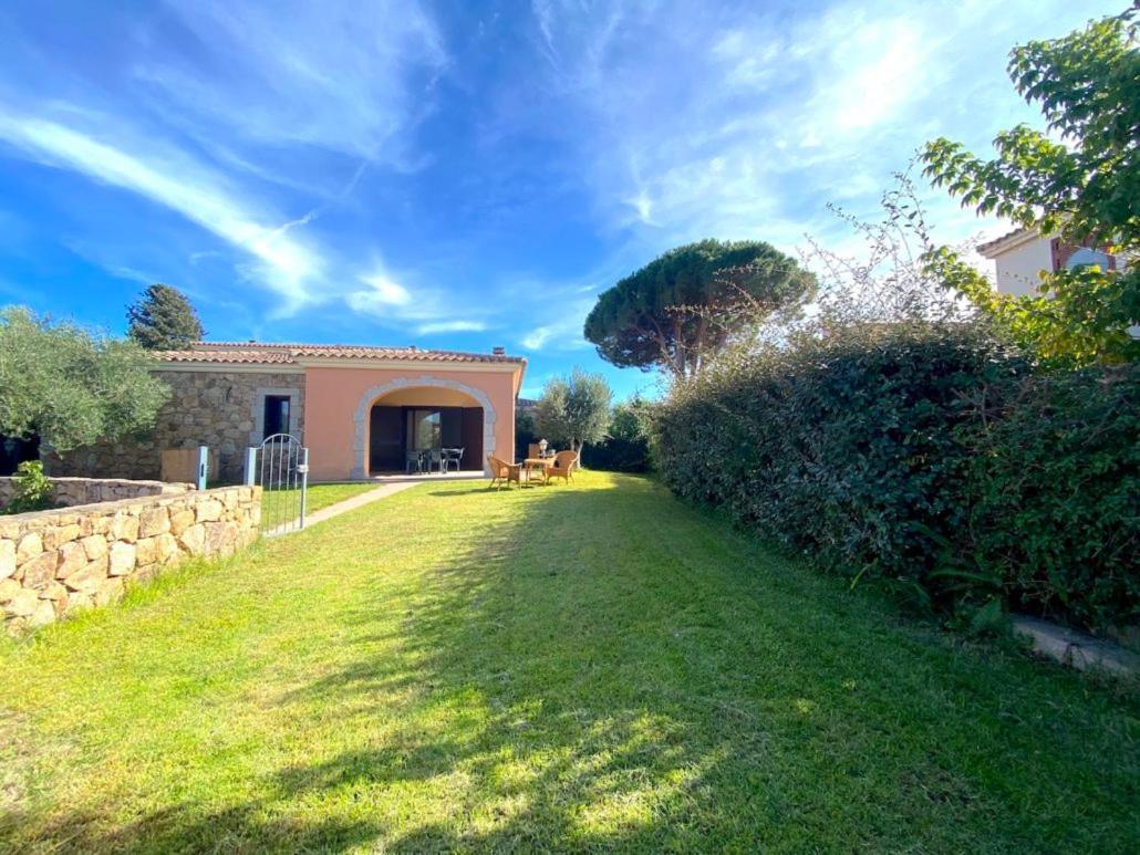 Residence Almusura San Teodoro  Exterior photo